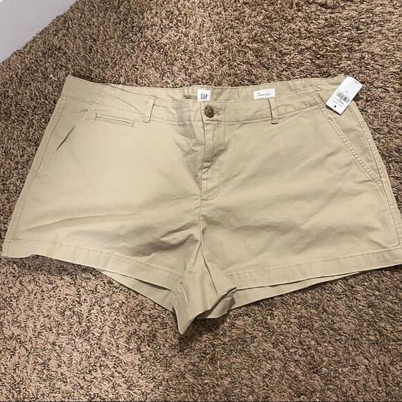 GAP summer short  - Picture 2 of 9